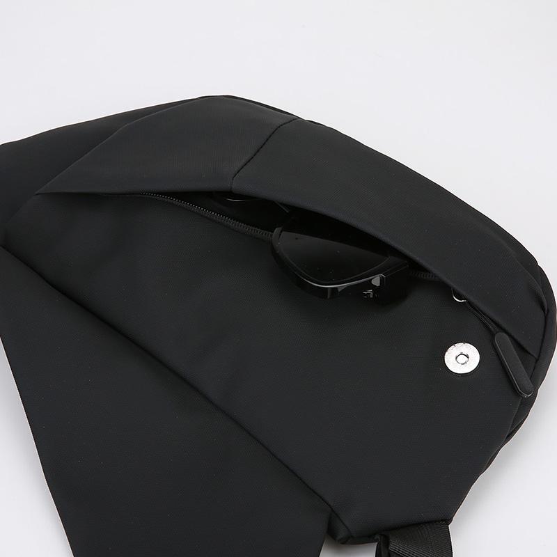 Men's Chest Bag Travel Shoulder Bag Business Multifunctional Crossbody Bag