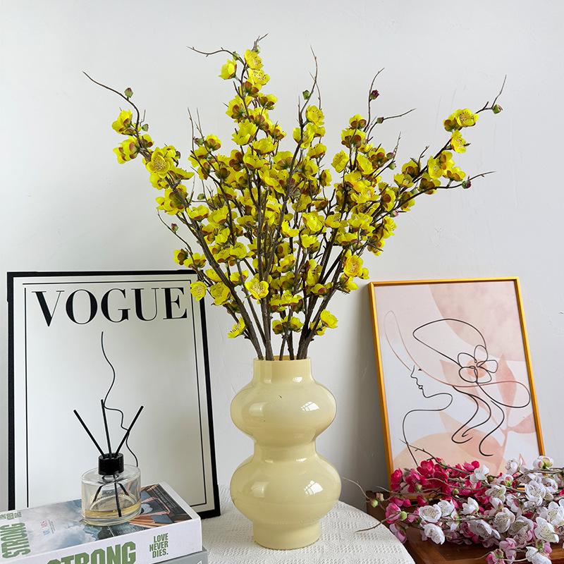 Zen Style Chinese Decor: Four-Pronged Plum Blossom Simulation - Cherry Blossom Wax Plum Faux Flowers for Home and Hotel Arrangements