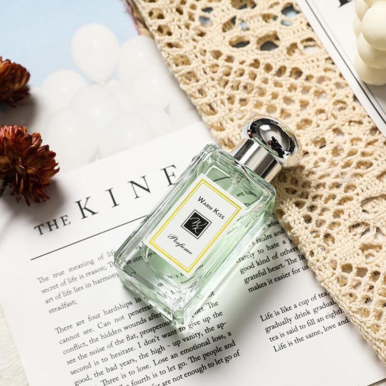 WARMKISS Bluebell Sage Freesia Perfume - Fresh, Long-lasting, Light Scent for Women in Vietnam and Southeast Asia.