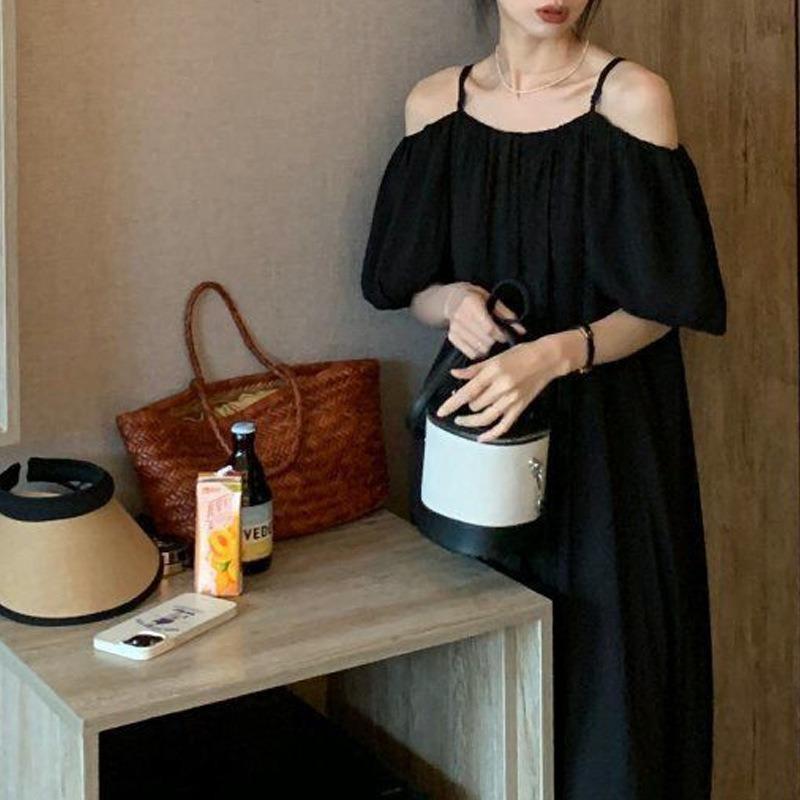 Women's Off-the-shoulder Halter Dress Summer French Line Shoulder Temperament Slimming Beach Dress