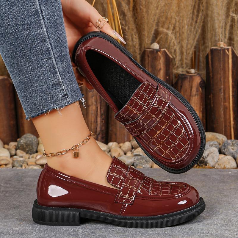 Women's Round-Toe Stone-Texture Thick-Soled Slip-On Loafers, British Style, Available In Large Sizes.
