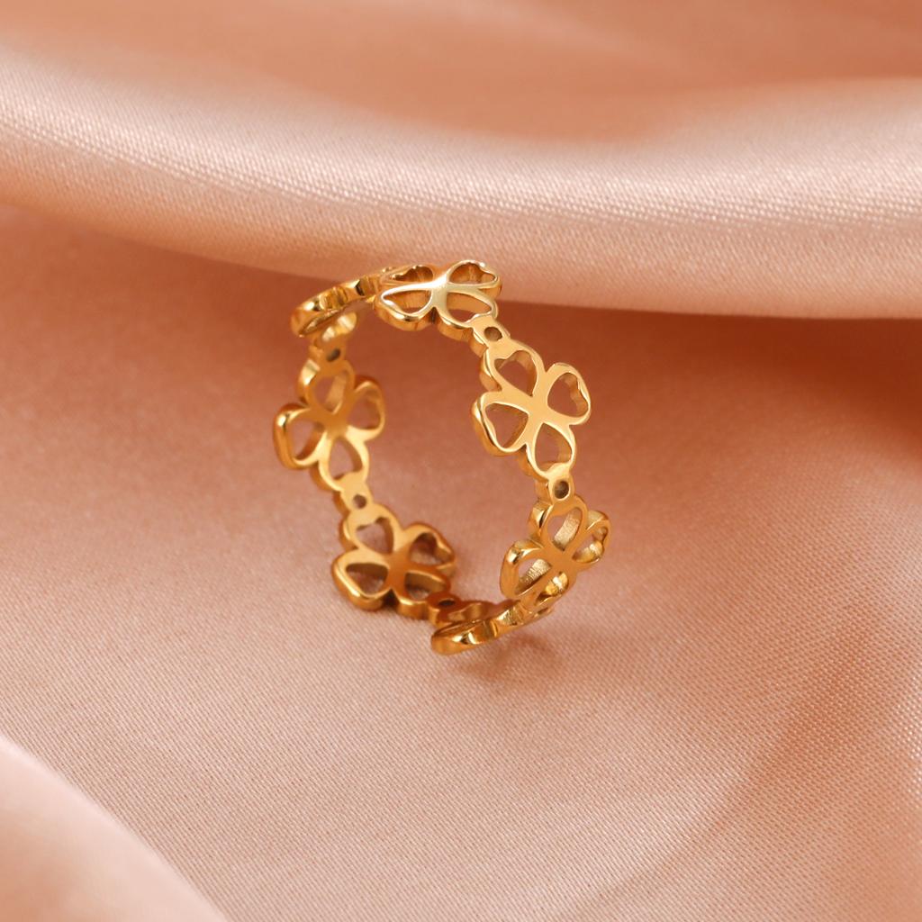 Cazador Trendige Kleeblattringe für Damen Edelstahl Minimalistische Ringe Schmuck Jubiläum Hochzeit Muttergeschenk 2026