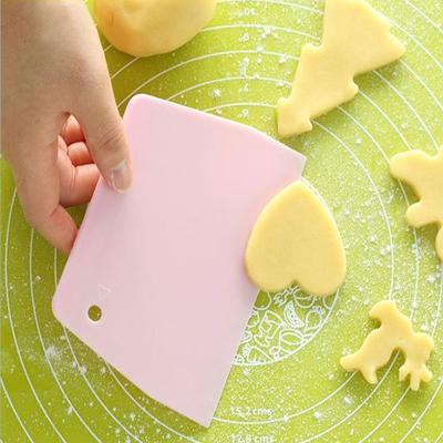 Dough Cutter Trapezoid Spatula Dough Scraper Kitchen Butter Knife