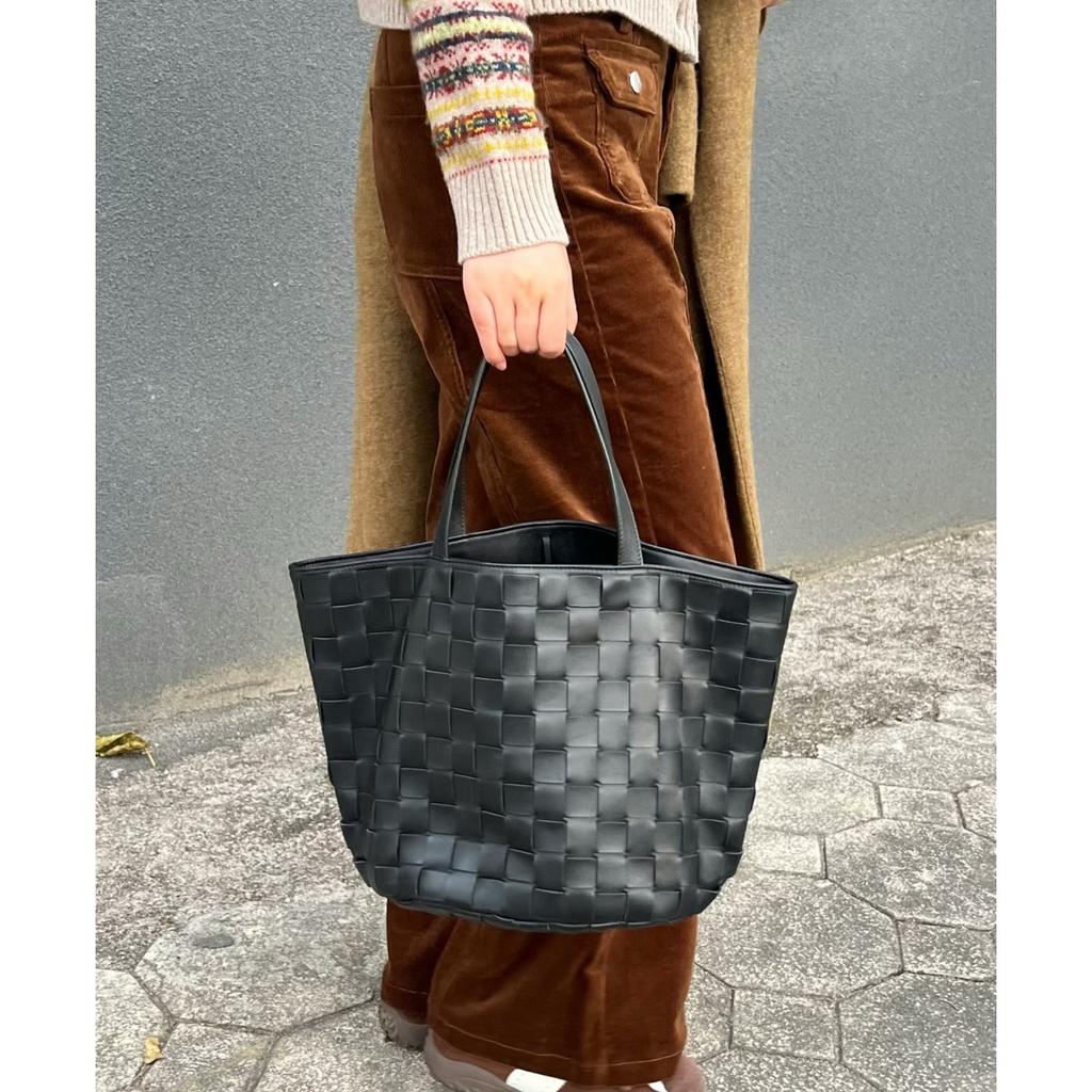 Hand-woven First Layer Sheepskin Niche Shoulder Bag Large Capacity Vegetable Basket Tote Bag Shopping Bag High-end Women's Bag