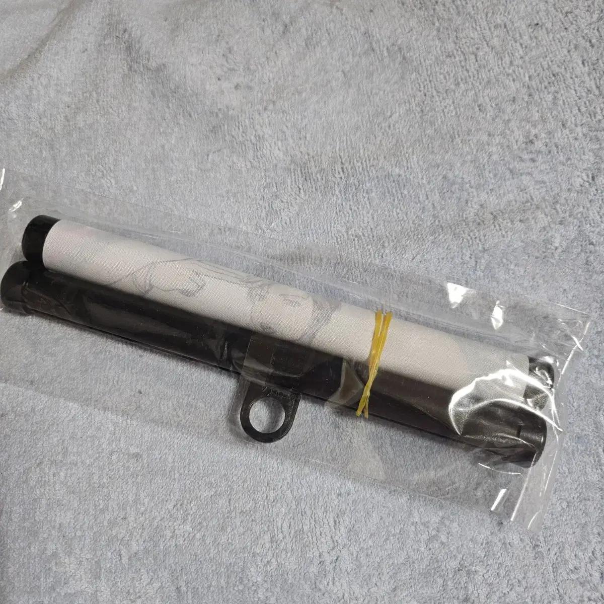 

Revolution Heart Trigger Mini Pedestal Onyx Unopened