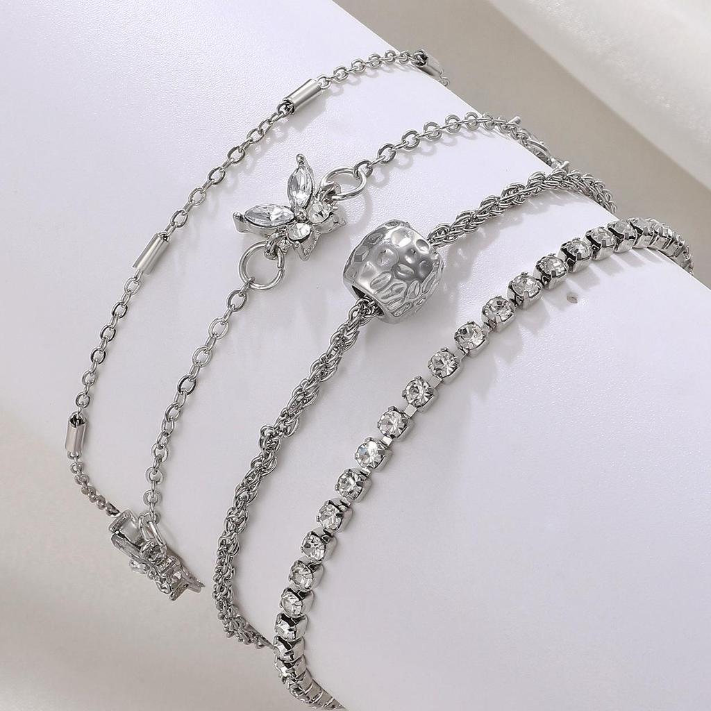 Set de Pulseras de Diamantes de Aleación: Pulseras Punk Apilables de Estilo Europeo y Americano para Mujer (4 piezas)