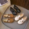 Girls small leather shoes 2025 spring and autumn new British style soft sole casual shoes girls versatile Velcro black single shoes