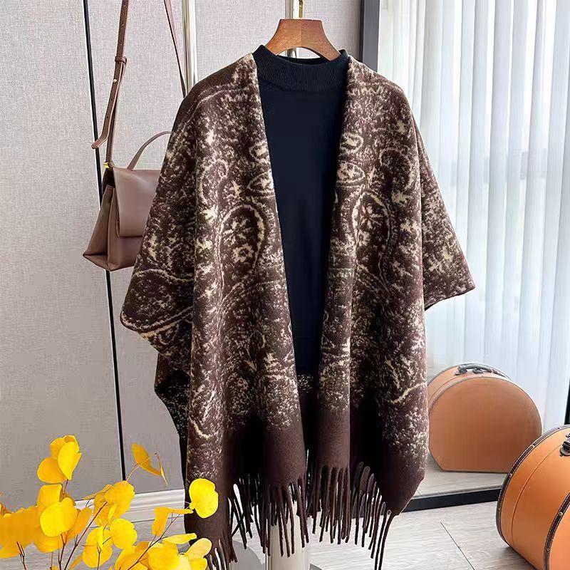 High-End Ink Painting Women's Autumn Winter Shawl Cloak - Warm Travel Cape Outerwear