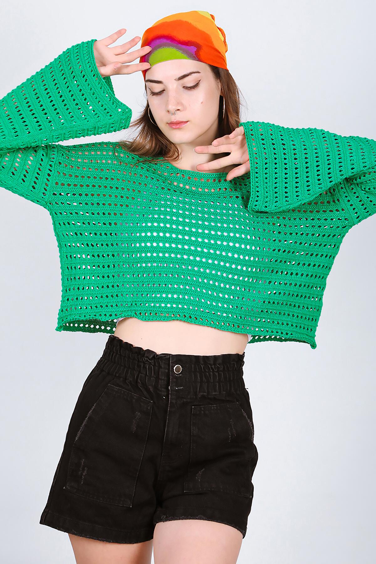 

Женский трикотаж с дырками