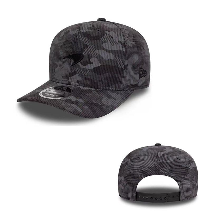 Závodní kšiltovka týmu McLaren F1 - Zakřivený kšilt s logem vozu