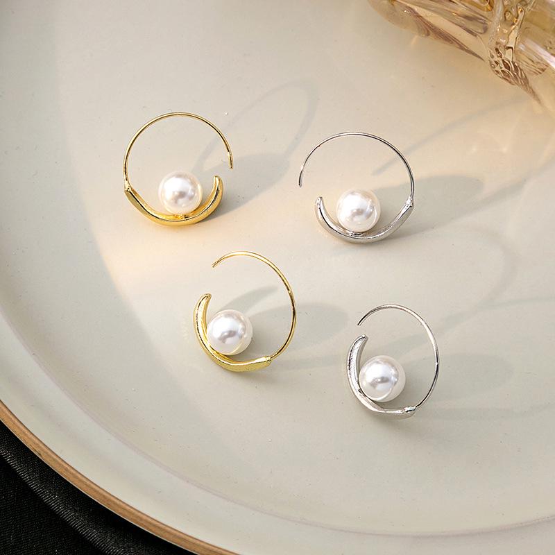 

French Retro Pearl High-End Geometric Hoop Earrings for Women