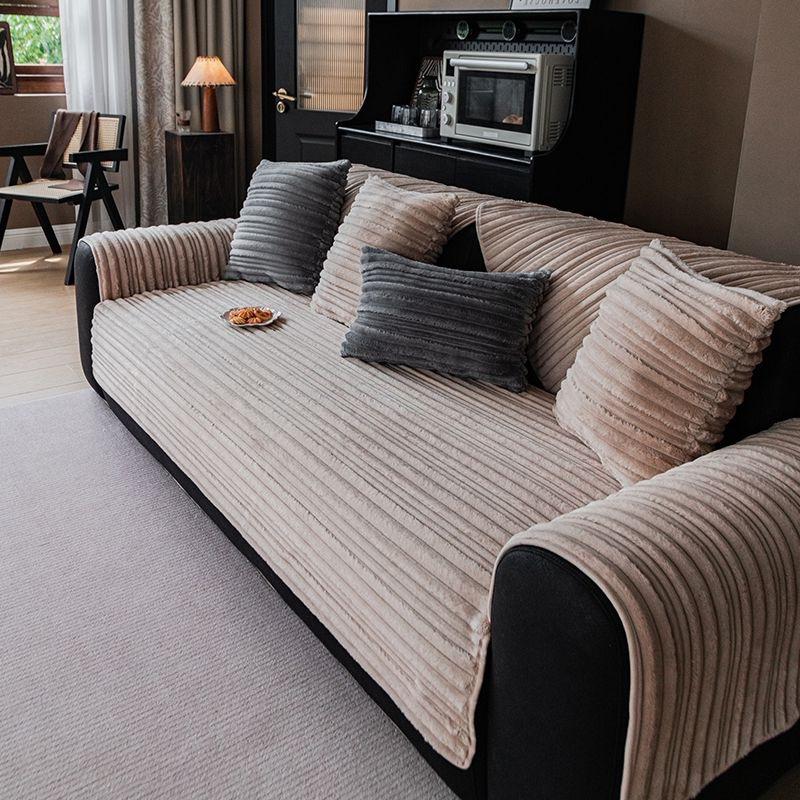 

Зимняя плюшевая однотонная подушка для дивана, американская утолщенная нескользящая плюшевая накидка на диван в стиле ретро, легкая роскошная подушка для сиденья 70*70cm