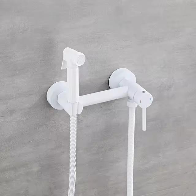 Brass Faucet Shower Toilet Bidet Faucet Portable Sprayer Bathroom Toilet Bidet Hot and Cold Mixers Water Valve Jet Set