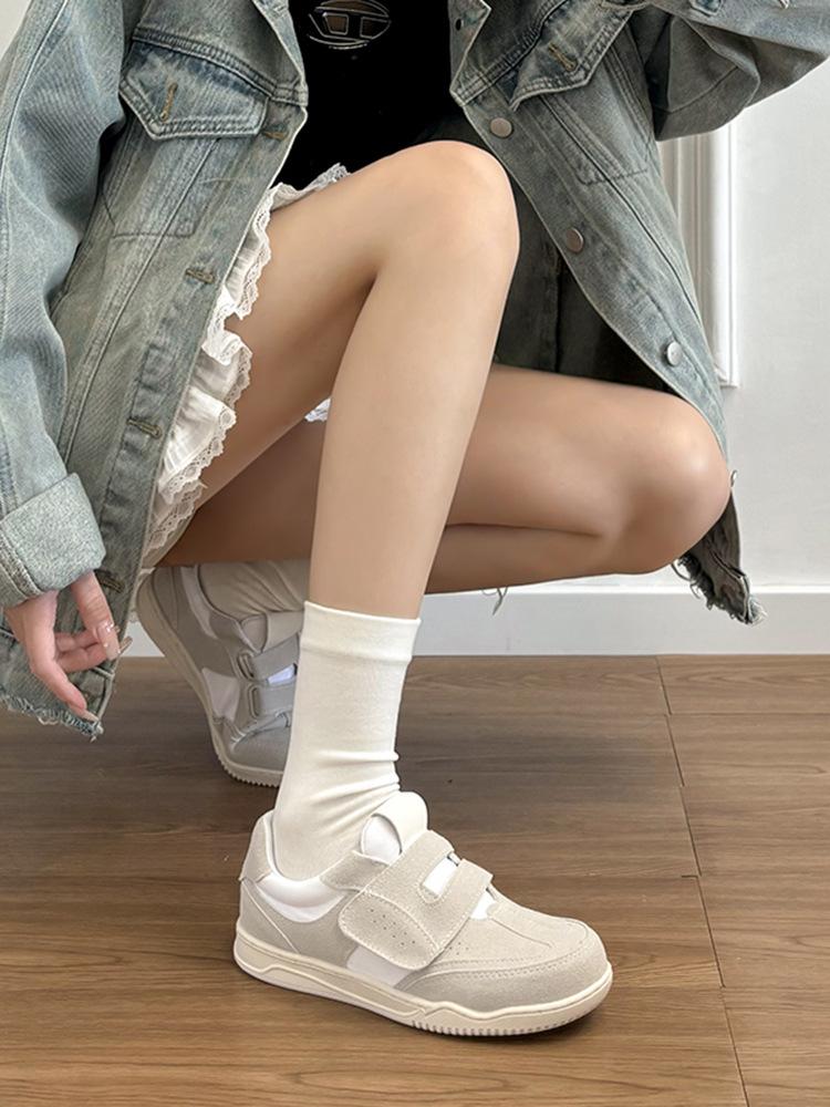 

Sheepskin version of genuine leather retro round head muffin thick sole Velcro German training shoes women s casual sports shoes versatile little w 35