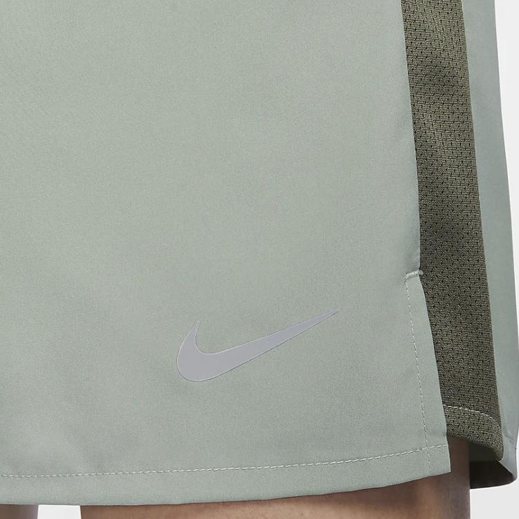 Nike Dri-Fit Challenger Color Block Breathable Quick-Dry Unlined Five-Inch Casual Shorts Men Shorts Horizon-Green DV9345-370