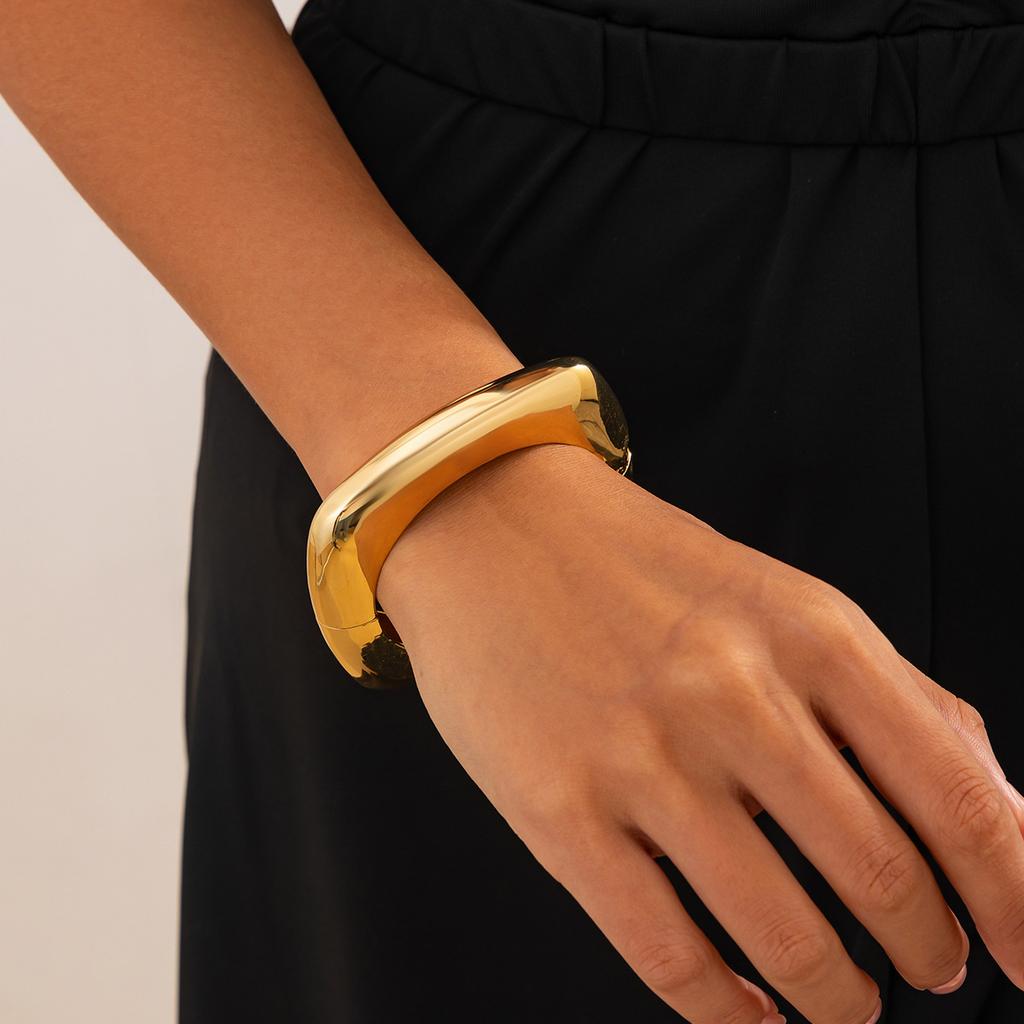 Retro Style Metal Square Bracelet Women, Fashion Texture Glossy Spring Bracelet Bracelet