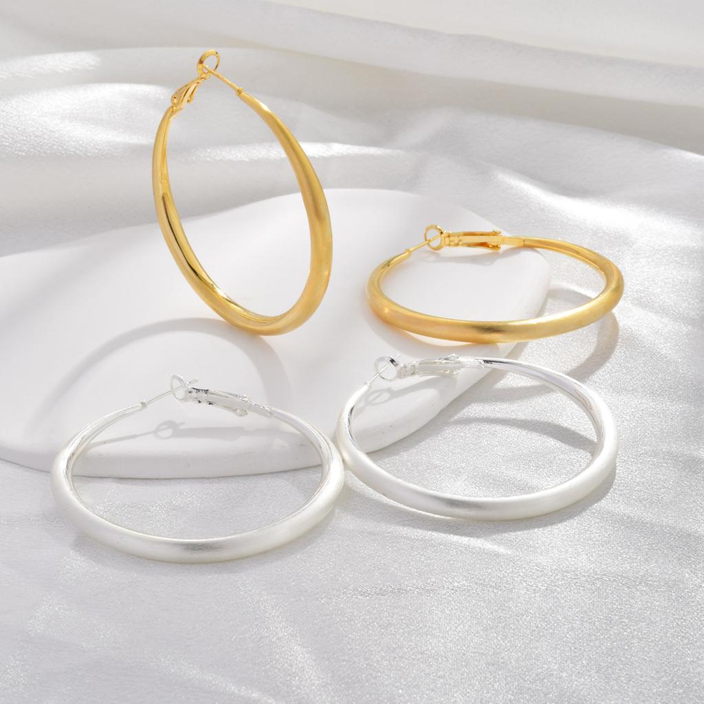 European and American Exaggerated Circle Earrings, High-end Sense, Personalized Brushed Light Luxury Earrings, Large Circle Temperament