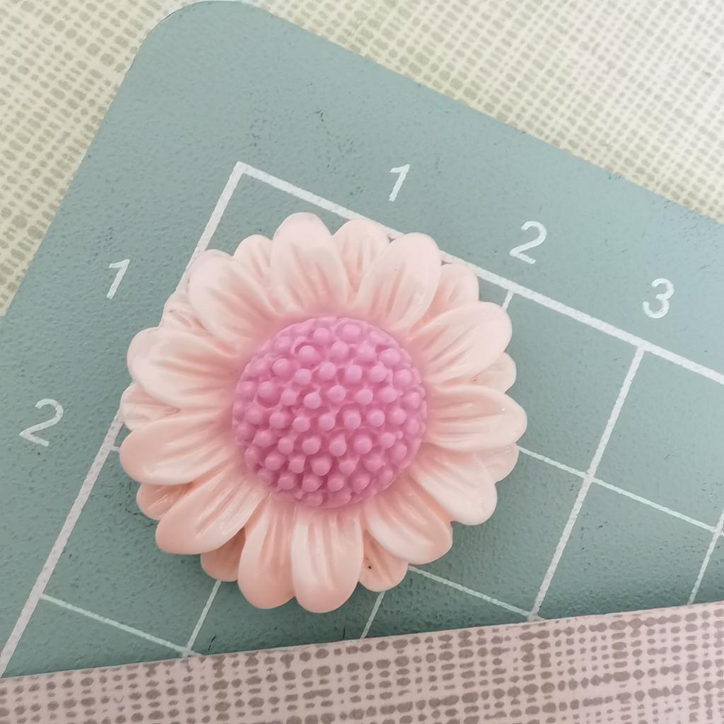 25mm Cute Sunflower Resin Mini Flat Back Scrapbook Kawaii DIY Embellishments Accessories Decor