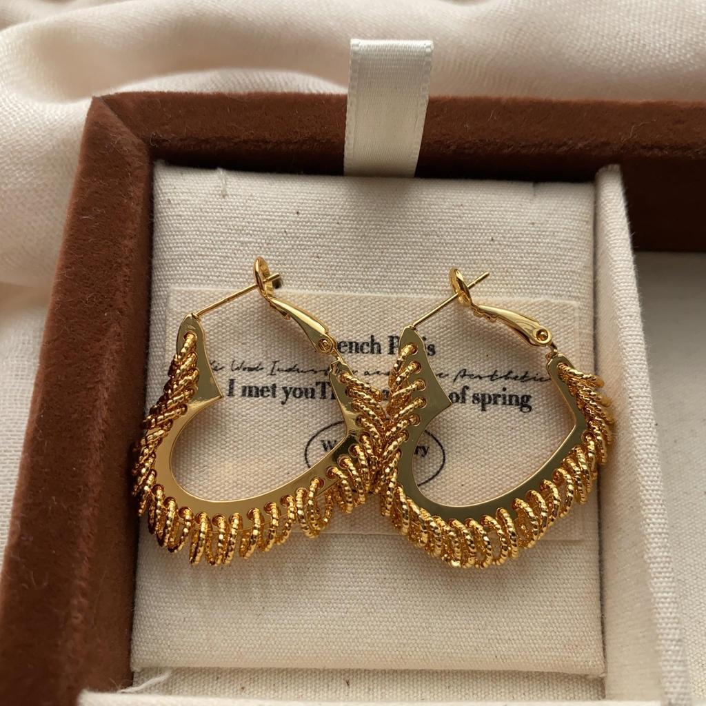 Love Round Geometric Weaving Earrings Ear Buckles Light Luxury Exquisite Retro Niche Premium Daily Versatile Earrings