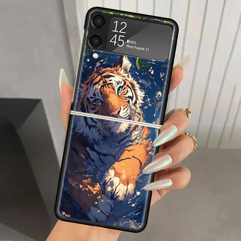 Superior Tiger Pattern Art Hard PC Phone Case For Samsung Galaxy Z Flip 7 6 5 4 3 Black ZFlip7 ZFlip6 Flip5 Flip4 Flip3 5G Print