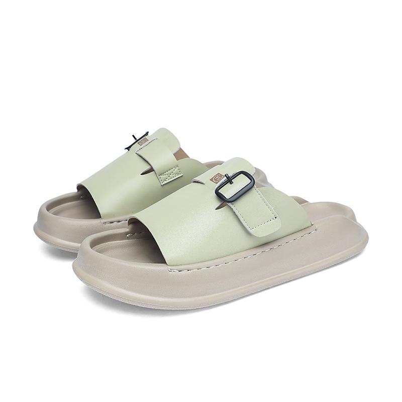 Men's summer slippers with anti slip and anti odor soft bottom casual beach beach wear suitable teenagers' sports Haken sandals