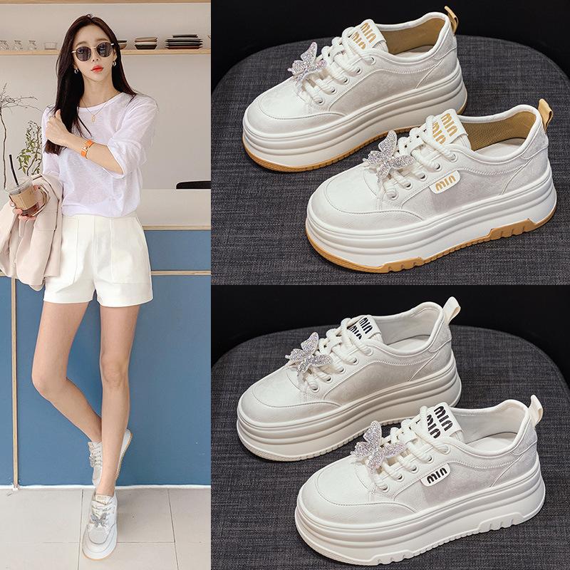 Small size women's shoes spring 2025 platform women's shoes butterfly rhinestone versatile muffin shoes casual sports white board shoes