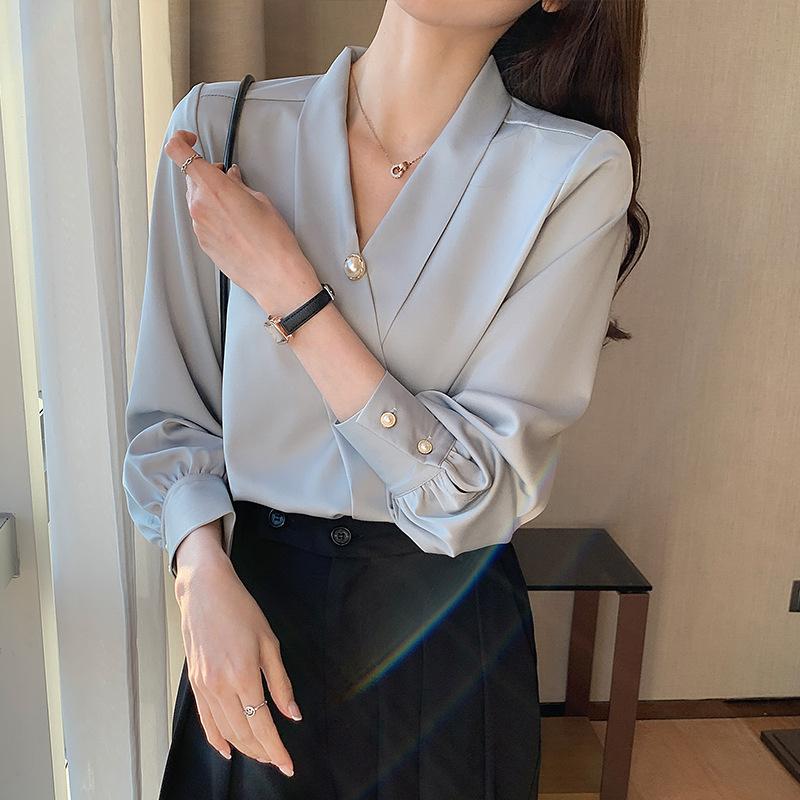 New Spring and Autumn Elegant Pearl Decorated Silk Satin High-End V-Neck Chiffon Blouse for Women