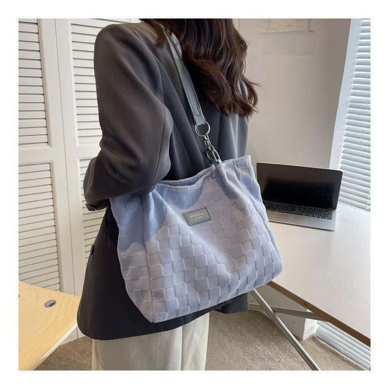 Big Bag Women's New High-end Sense Niche Versatile Class Commuter Bag Portable Tote Bag Women's Shoulder Bag