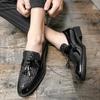 Large Size 47 Pointed Leather Shoes Men'S Trend Sequins Chelsea Leather Boots British Nightclub Dress Loafers