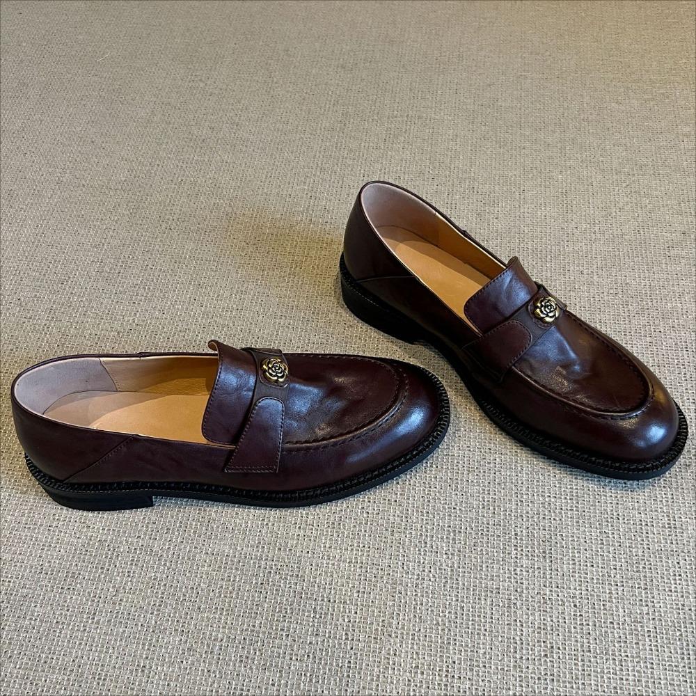 Leather Shoes for Women Spring and Autumn New One Foot Loafers for Women's Thick Heels Retro Thick Sole Round Toe Single Shoes