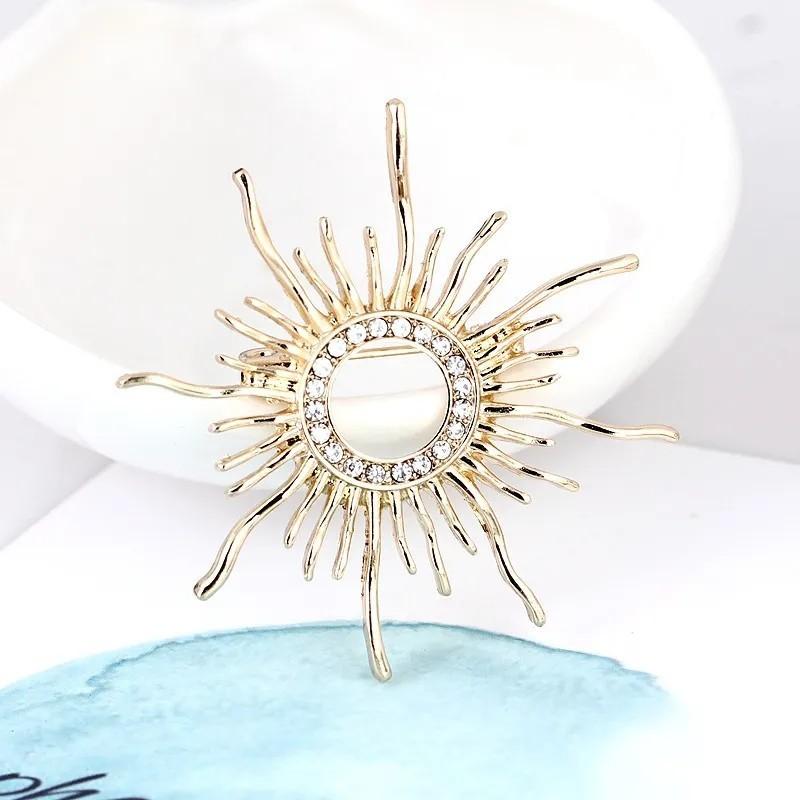 Retro Sun God Brooch, New Mysterious Brooch, Female High-end Temperament Fixed Clothing Brooch