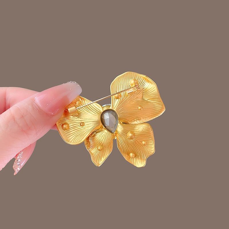 Spilla Farfalla da Donna Accessorio Pin per Abbigliamento di Alta Gamma e Personalizzato Moda e Raffinata Corsage per Completo