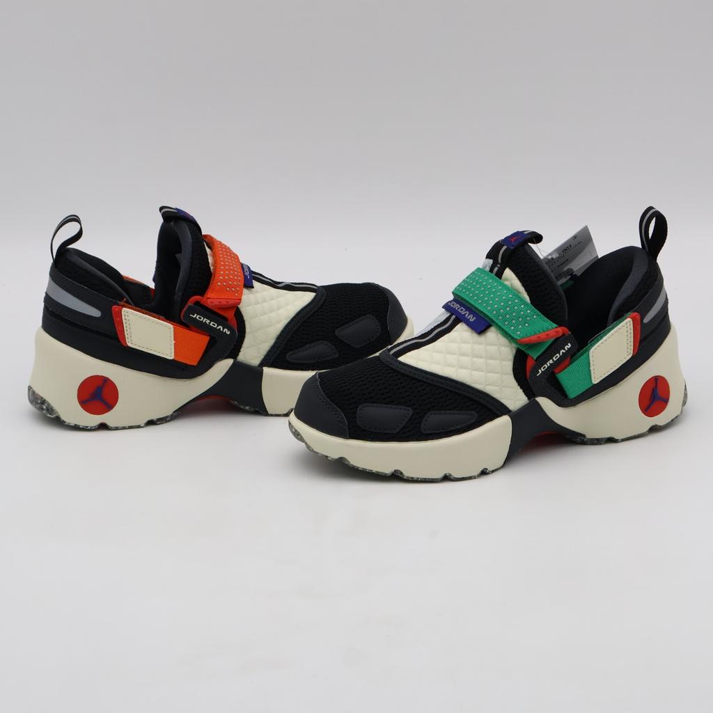 IM6531-001 Nike Jordan Trunner LX Rare Air (Women's)