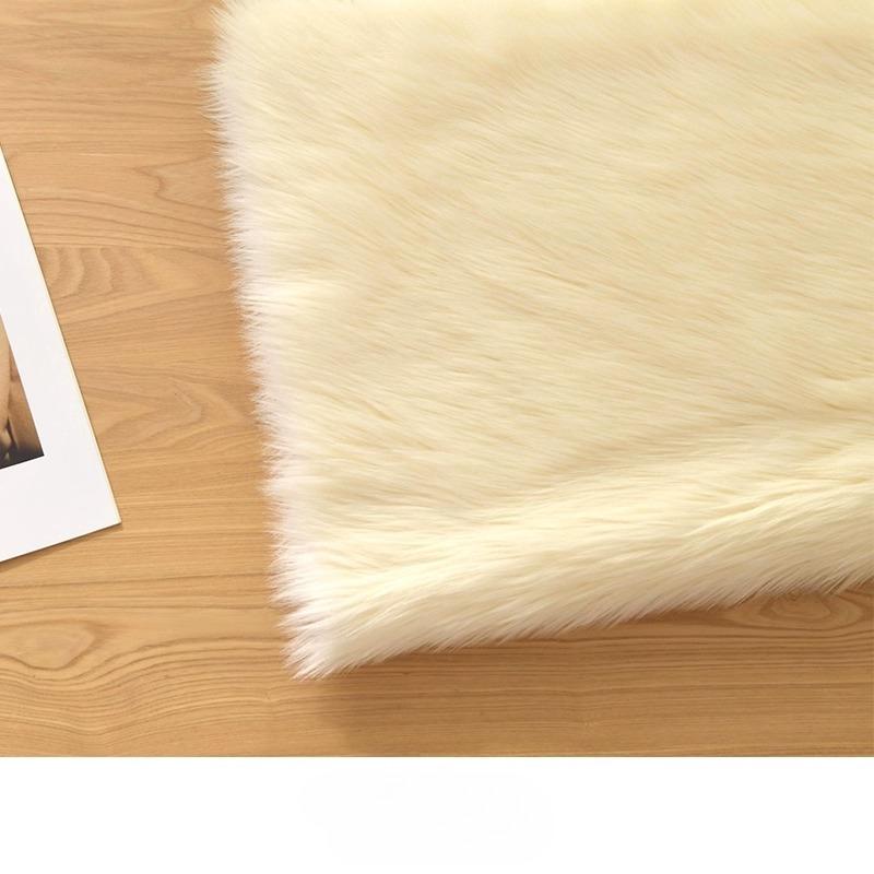 4cm Plush Fabric Soft and Smooth Fursuit Fur Fabric 50x160cm DIY Clothing Doll Decorative Shaggy Fur Handmade Material