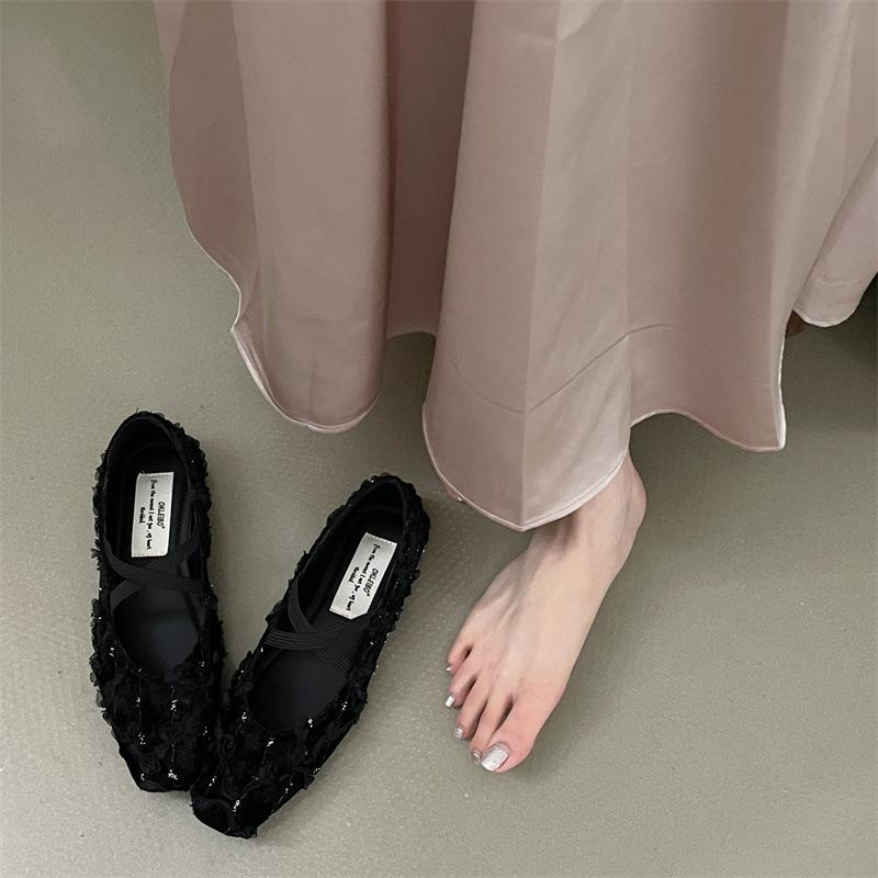 Mary Jane Shoes for Women Casual Dressy Flat Shoes Mary Janes Flats with Ankle Strap Women's Comfort Square Closed Toe Ballet Shoes for Wedding Party