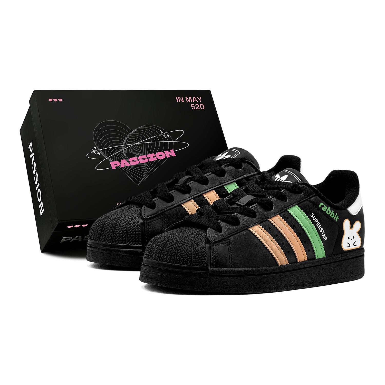 

Adidas Originals Superstar 2 Couple s, Romantic Treats, Carrot Bunny, Anti Aging Fun Low top Skateboard Shoes Women s JH9977(TeamS2-S-BOX) 35⅔