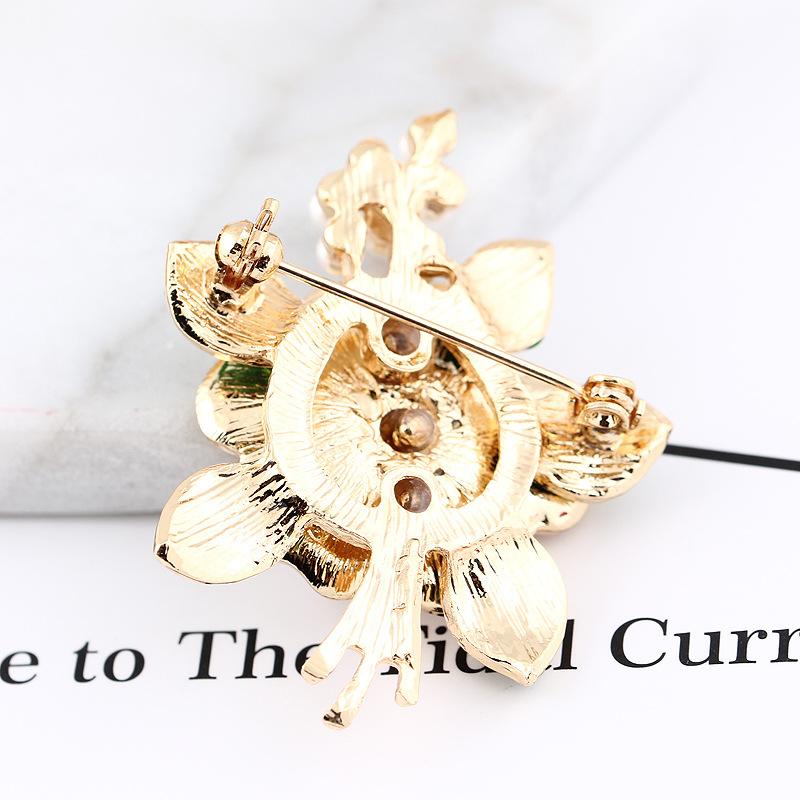 Chinese Style Flower Pearl Brooch Oil Drop Peplum Corsage Pin for Women Exquisite Hypoallergenic Luxury Enamel Long-Lasting Color Gift