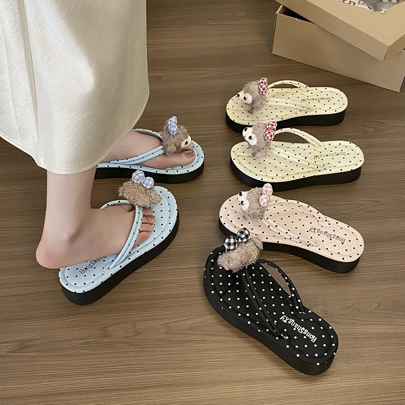 Bottom Flat 25 New Comfortable Thick Slippers Solid Color Female Summer Internet Celebrity Non-slip 100-character and Waterproof Take Pictures Sup