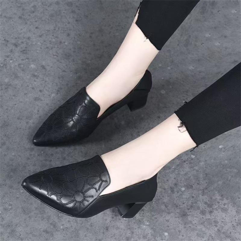 Soft leather medium heel single shoes spring and autumn new pointed commuting embossed thick heel deep mouth leather shoes