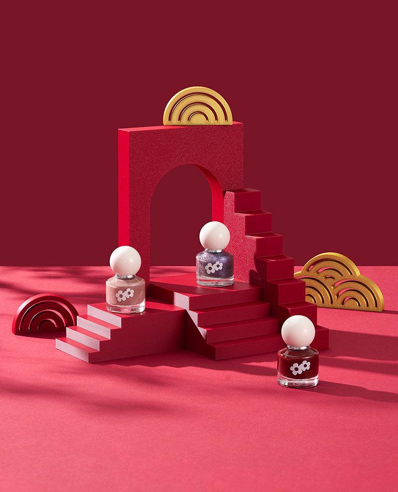 Chinese Red Geometric Photography Props: New Year Theme Still Life Display Stand