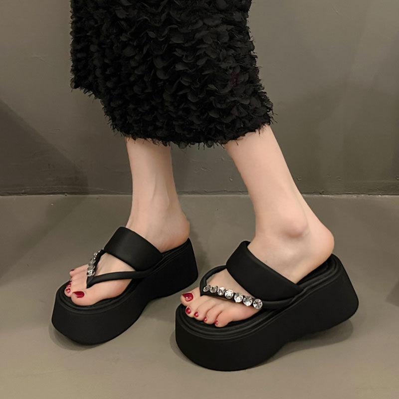 Thick-soled Rhinestone Cool Slippers Women's Wear 2025 Spring and Summer New Fashion Internet Celebrity Open-toed Stiletto Sandals