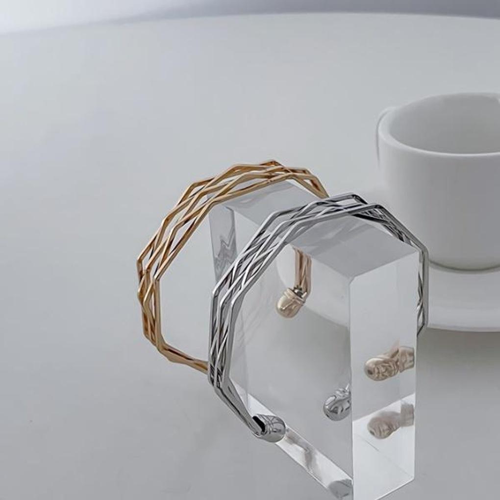 Damearmbånd med tre linjer, ubalansert linje, lagdelt