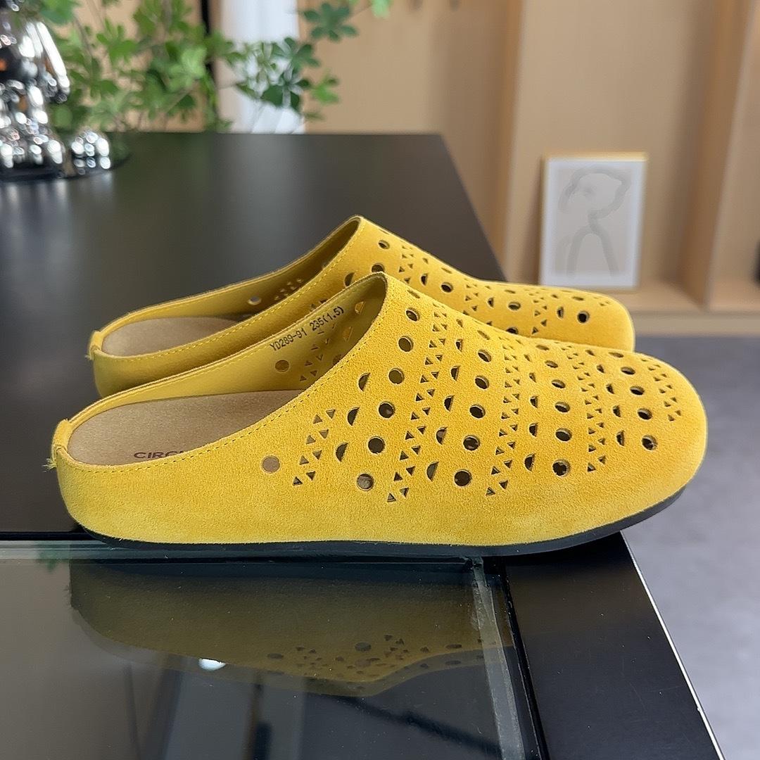 

Soft leather version~ Hollow hole Boken half slippers 2025 summer new thick-soled bag head slippers women s outer shoes women 35