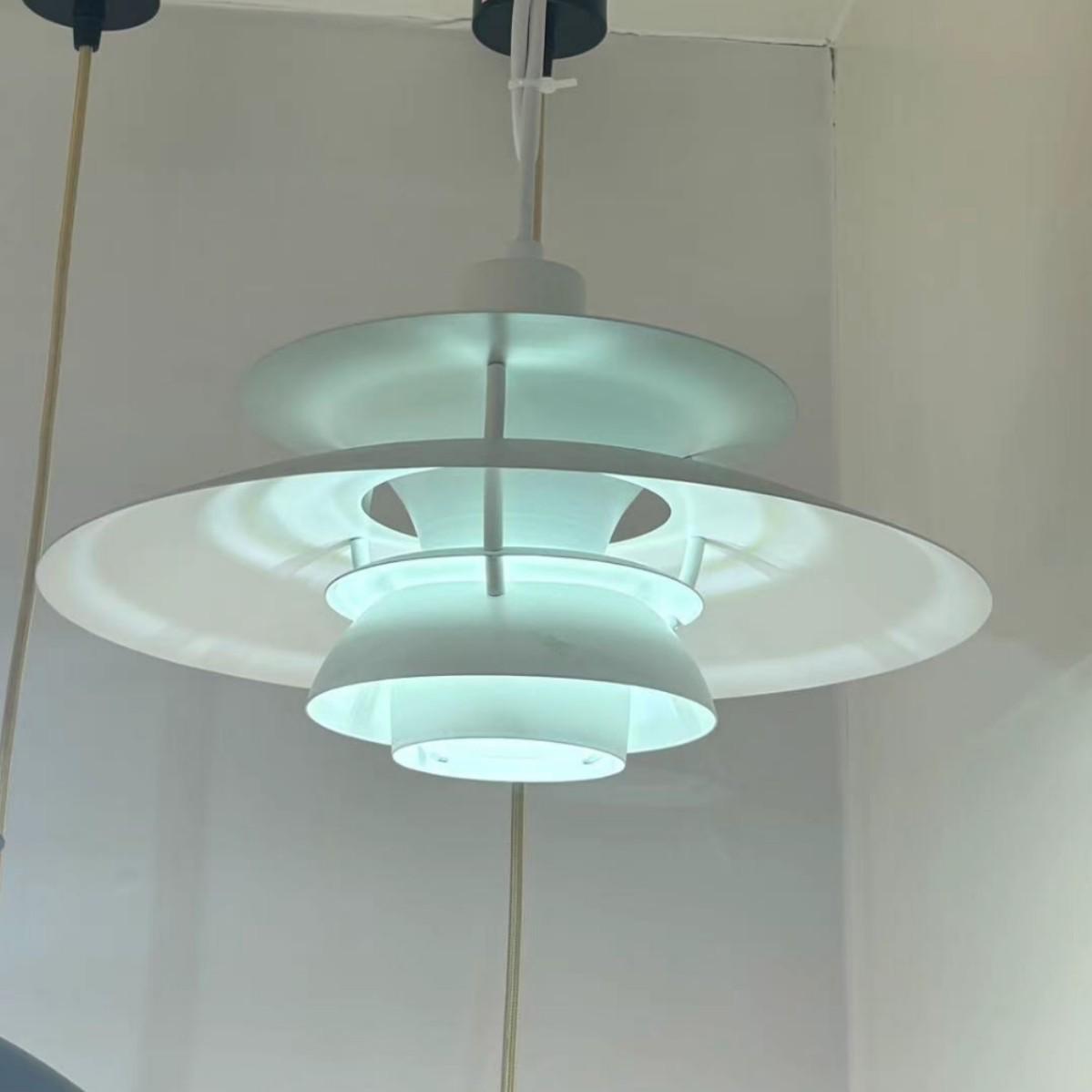 

Подвесной светильник PH5 в скандинавском датском минималистичном стиле - Современный прикроватный и декоративный светильник для бара White Small - Export Quality