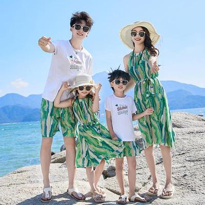 Bohemian Summer Beach Family Outfits: Trendy Mother-Daughter/Son Short-Sleeve Dresses