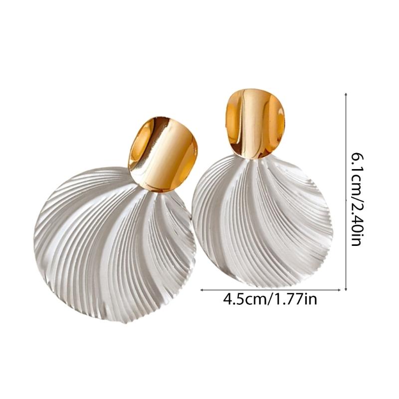 Elegant Sea Shell Clip On Earrings for Women Two Tone Geometric Dangle Earrings Banquet Holiday Jewelry Accessories