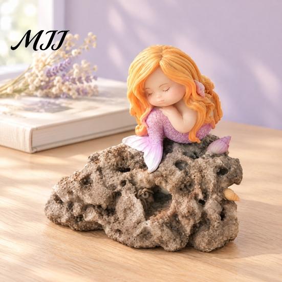 Mermaid Ornaments for Desktop Sleeping Figurine, Resin Cute Statue, Mini Ornament Desktop, Lovely Collectibles Car Interior, Fish Tank Micro Landscape