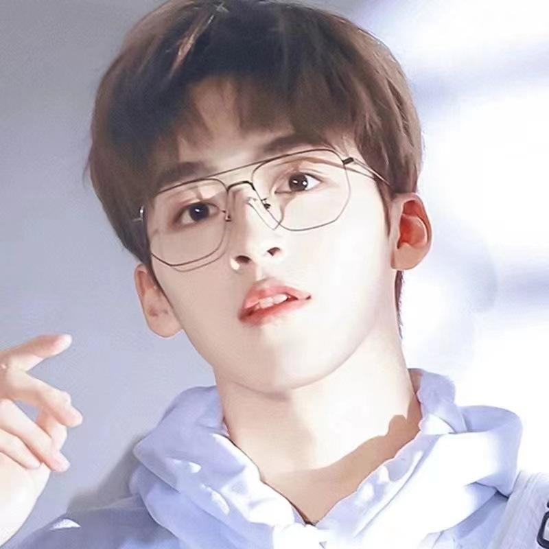 Ultralight Unisex Clear Glasses Oversized Frame Anti-blue Light Transparent Eyewear Flat Mirror Eyeglass for Women