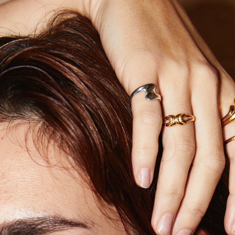 AHNI Mucha R_gold/silver