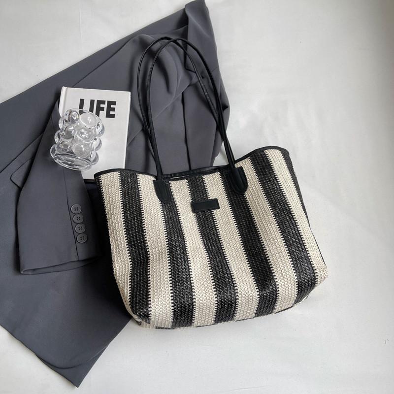 

Chic Woven Tote Bag For Women With Spacious Design And Versatile Color Options чёрный